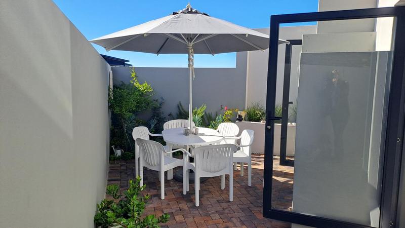 2 Bedroom Property for Sale in Stilbaai East Western Cape